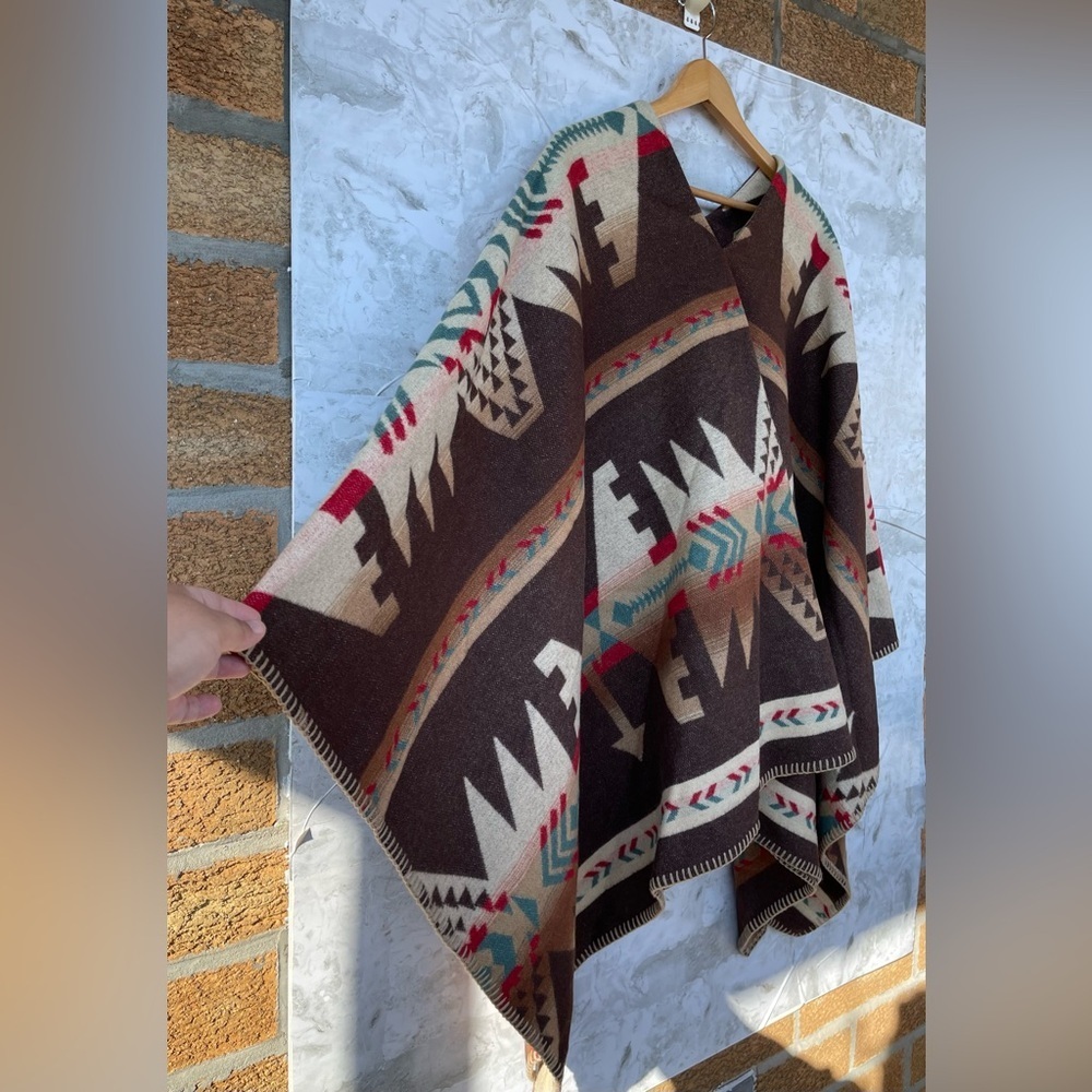 Ralph Lauren Sport Aztec Wool Poncho Boho Western Blanket Wrap Cape Made in USA - Picture 13 of 17